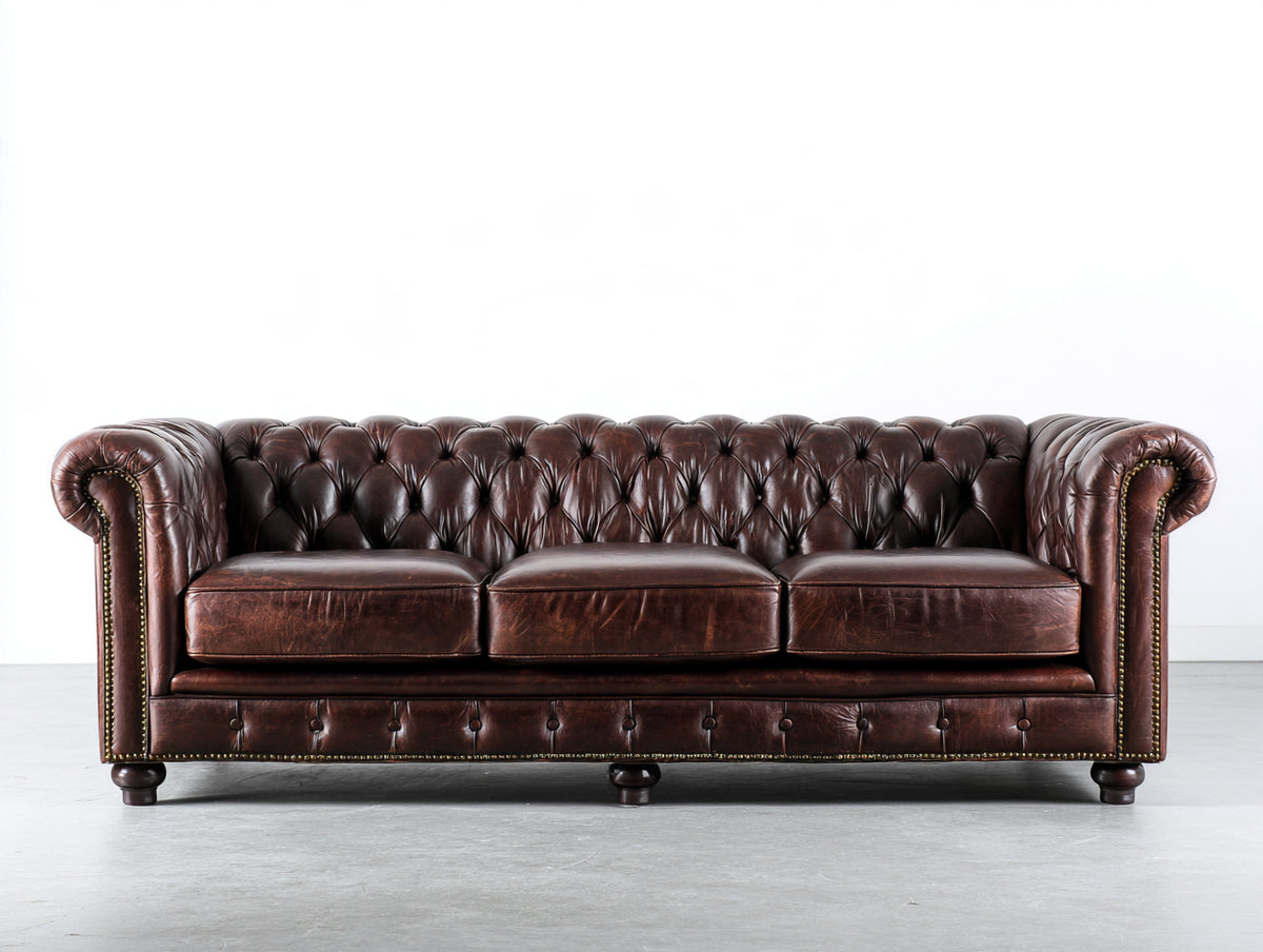 Sofá de 3 plazas 230x95x78 cm - Marrón oscuro - Diseño clásico capitoné con brazos enrollados